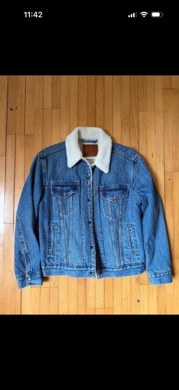 Джинсовая куртка Levi’s trucker jacket, размер s-m