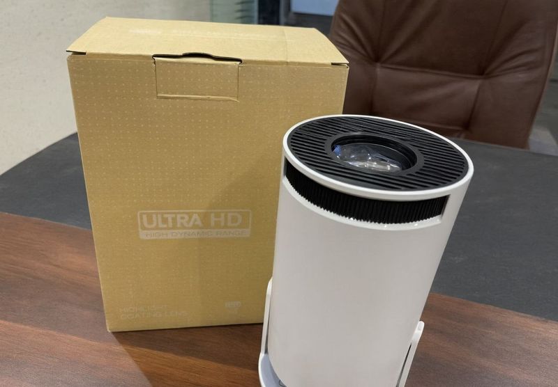 Проектор s100