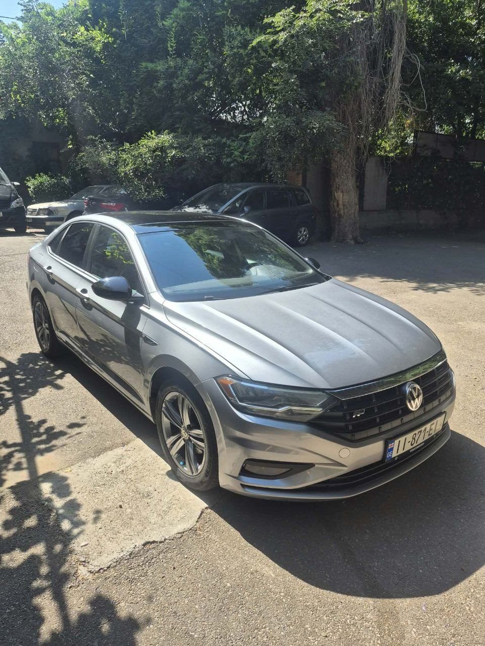 Автомобиль Volkswagen R-Line, 2020