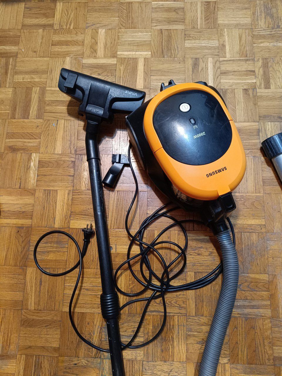 Пылесос Samsung SC4470, проводная модель