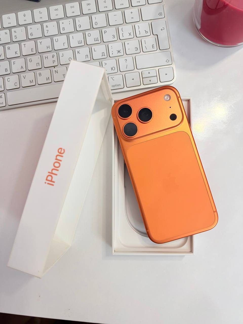 Смартфон Apple iPhone 17 Pro, 256 ГБ