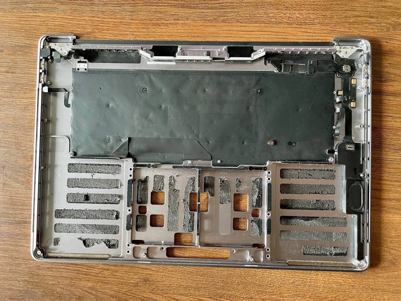 Top case Apple MacBook Pro 16″ 2019 A2141, оригинальный