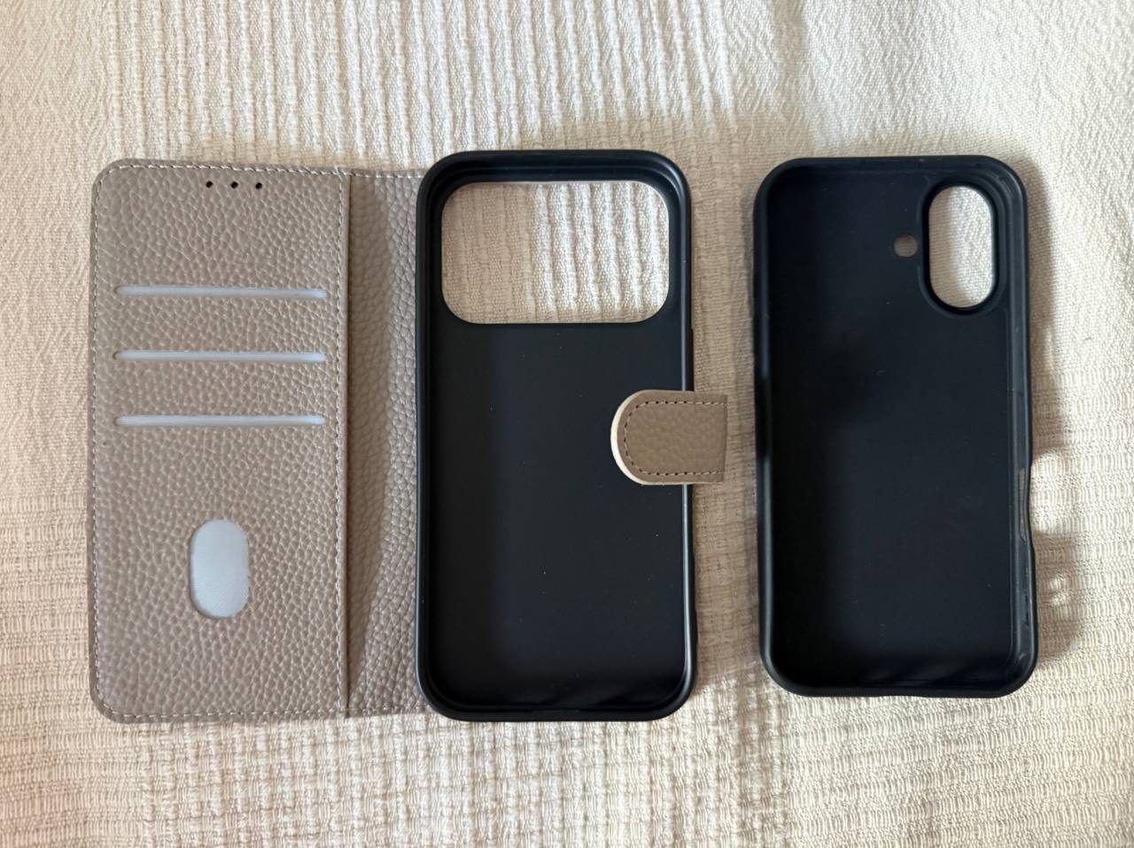 Чехлы Apple iPhone 11, новые