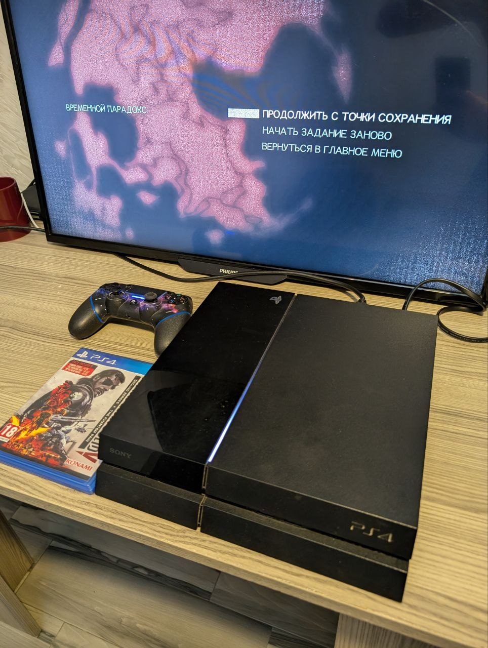Sony PS 4 Fat,, в комплекте геймпад, HDMI, провод питания. Писать