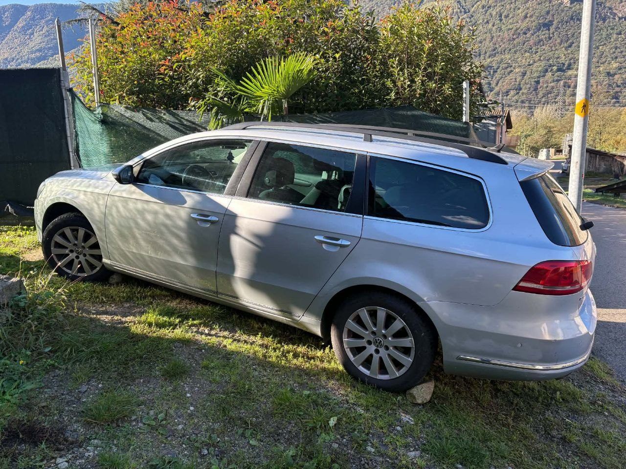 Автомобиль Volkswagen Passat 2.0 TDI, 2013