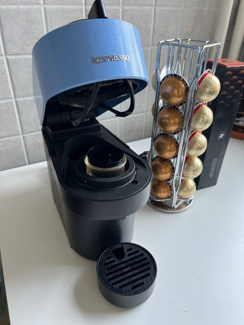 Кофемашина Nespresso Vertuo Pop, голубой
