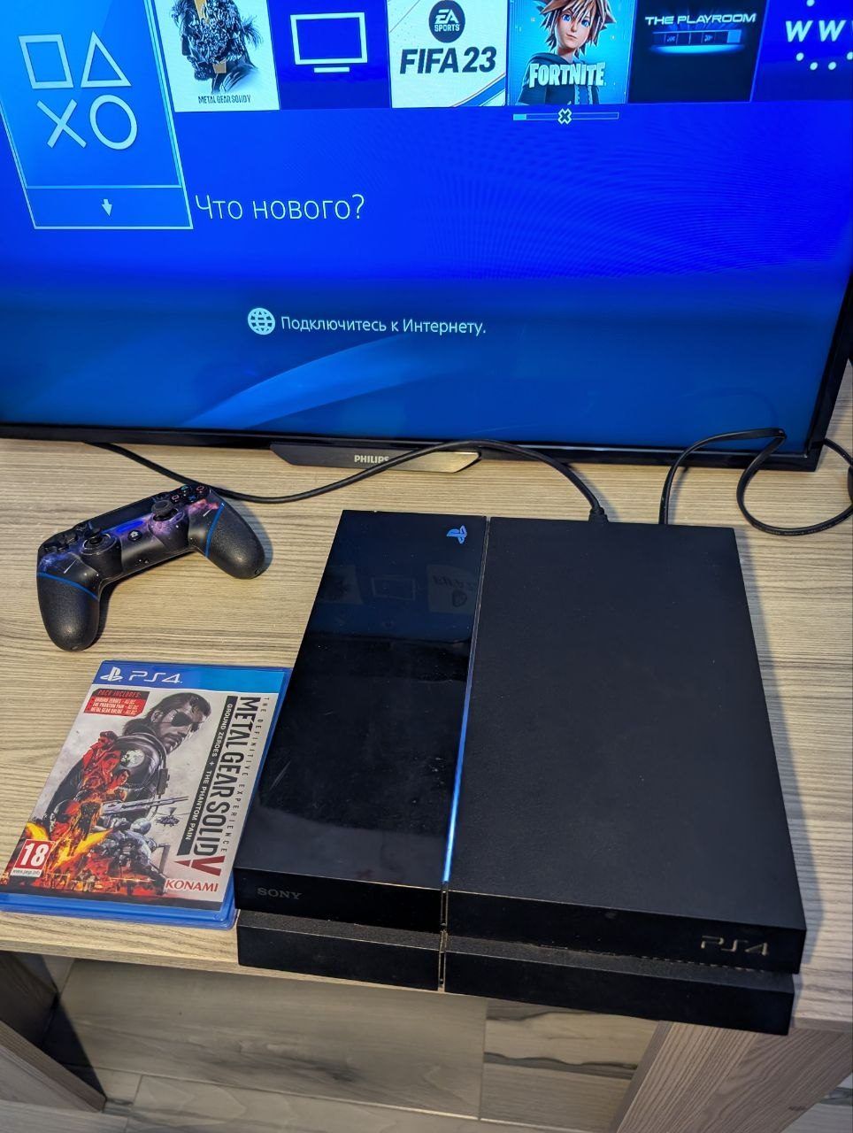 Sony PS 4 Fat,, в комплекте геймпад, HDMI, провод питания. Писать