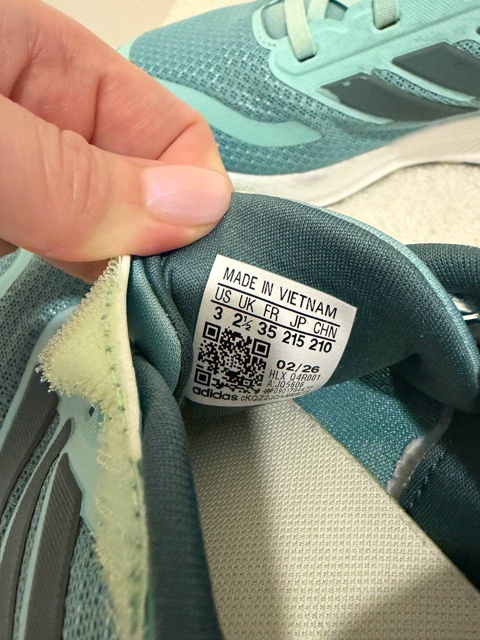 Кроссовки Adidas, детские