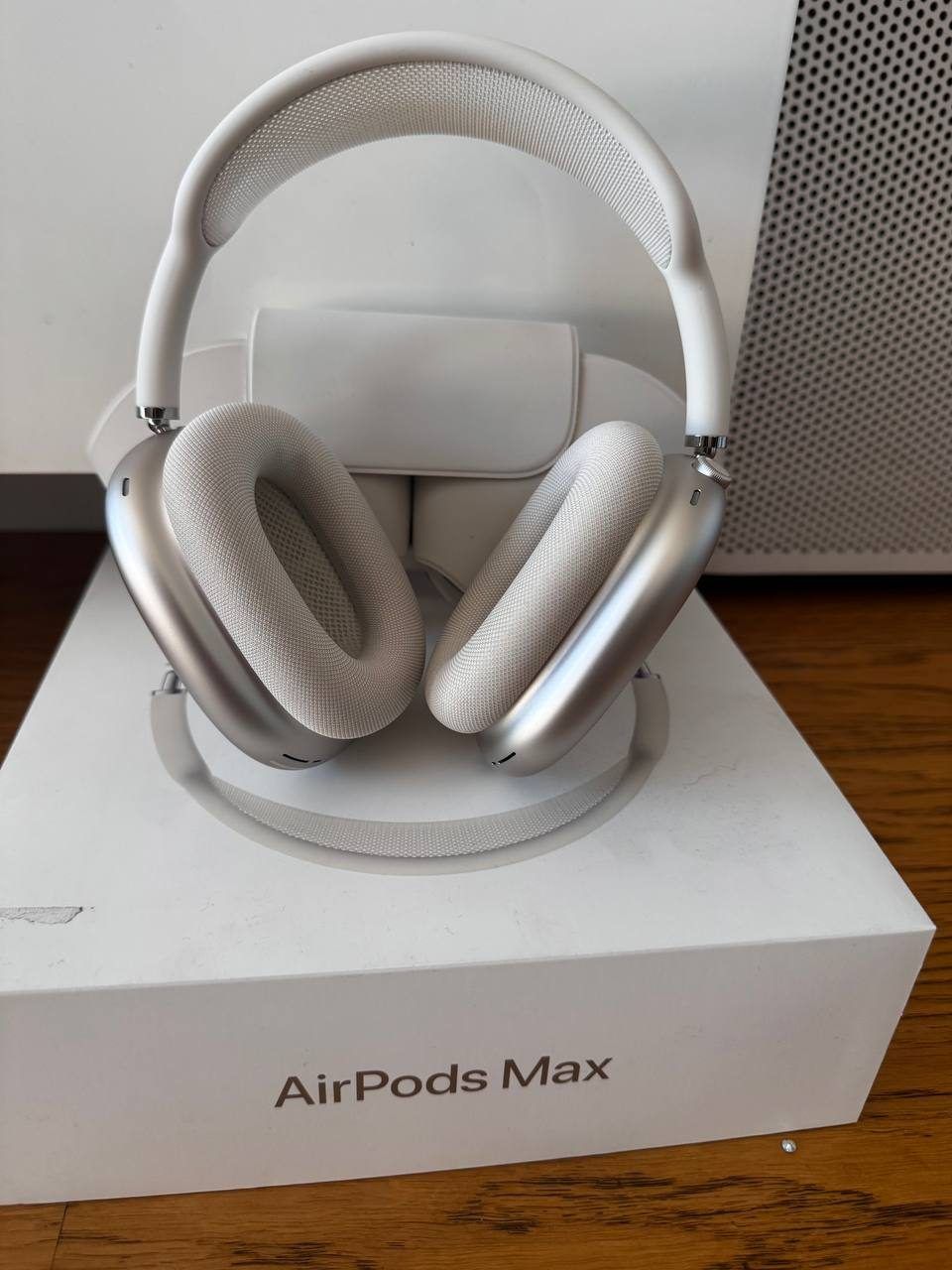 Наушники Apple AirPods Max, бежевые