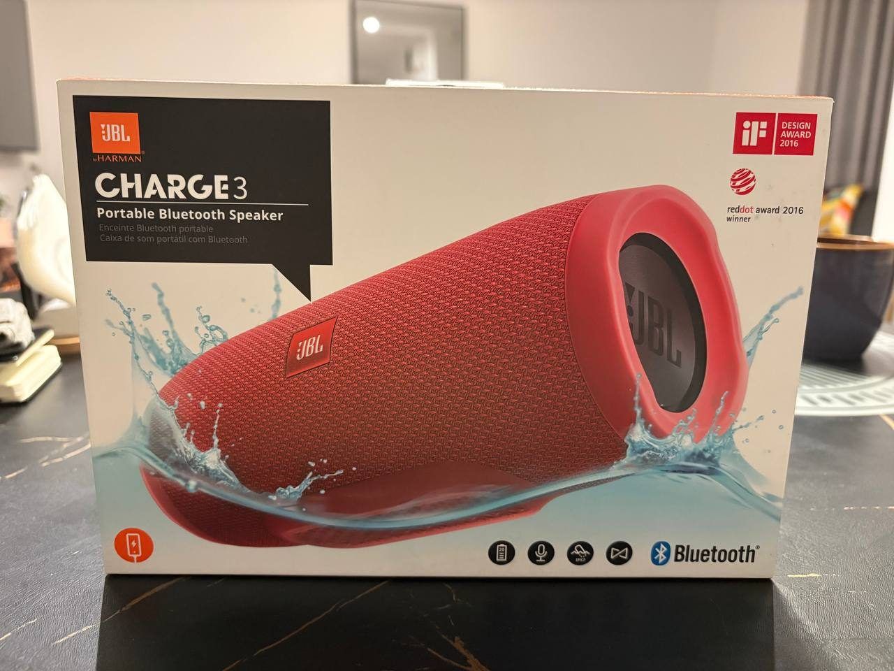 Беспроводная колонка JBL Charge 3