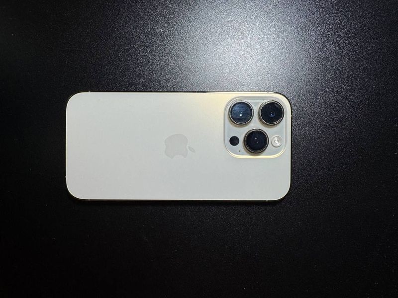 Смартфон iPhone 14 Pro