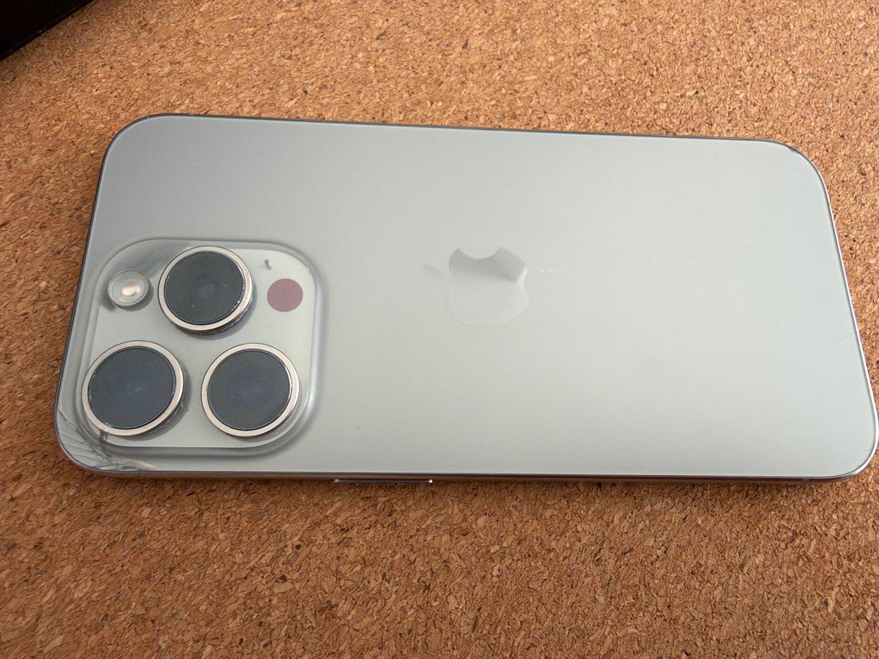 Смартфон iPhone 15 Pro, 1 ТБ
