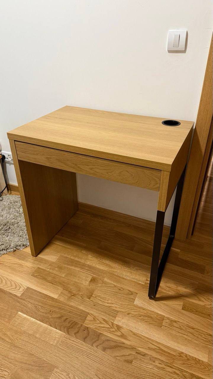 Письменный стол Ikea, 73х50х75 см