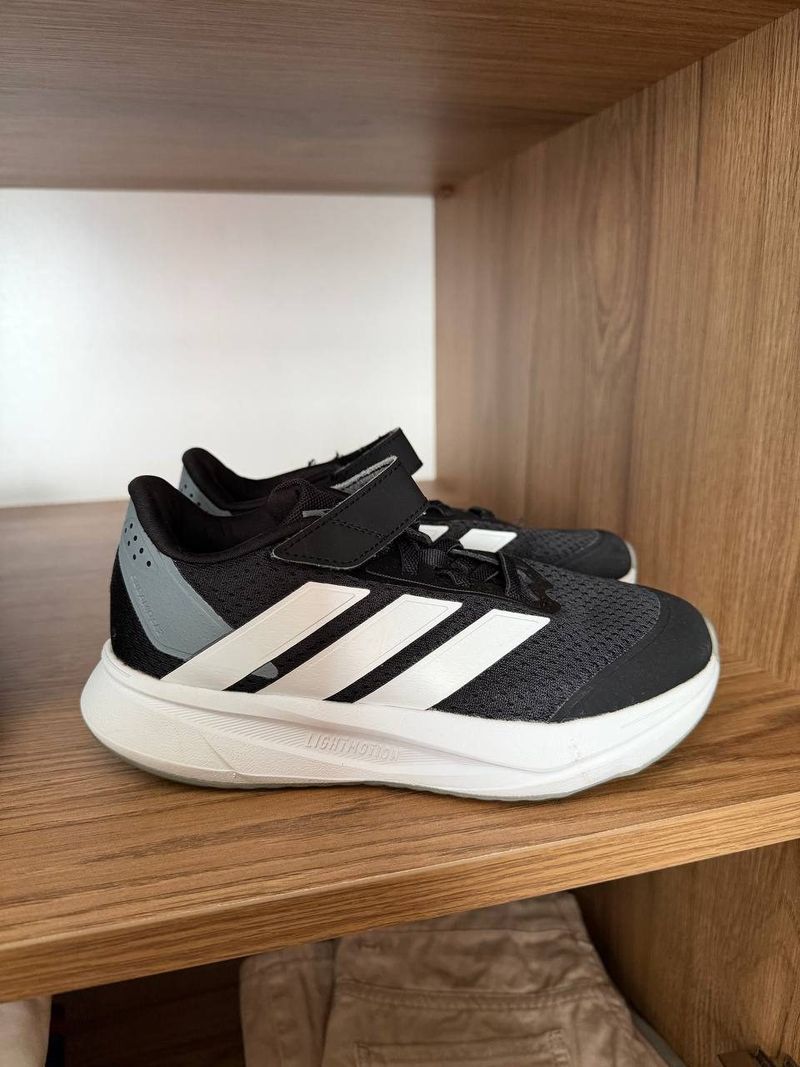 Кроссовки Adidas Original, размер 40