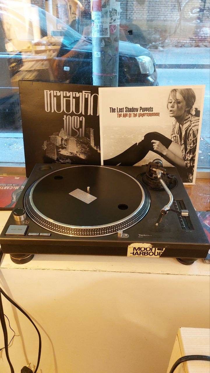 Проигрыватель виниловый Technics 1210 mk2