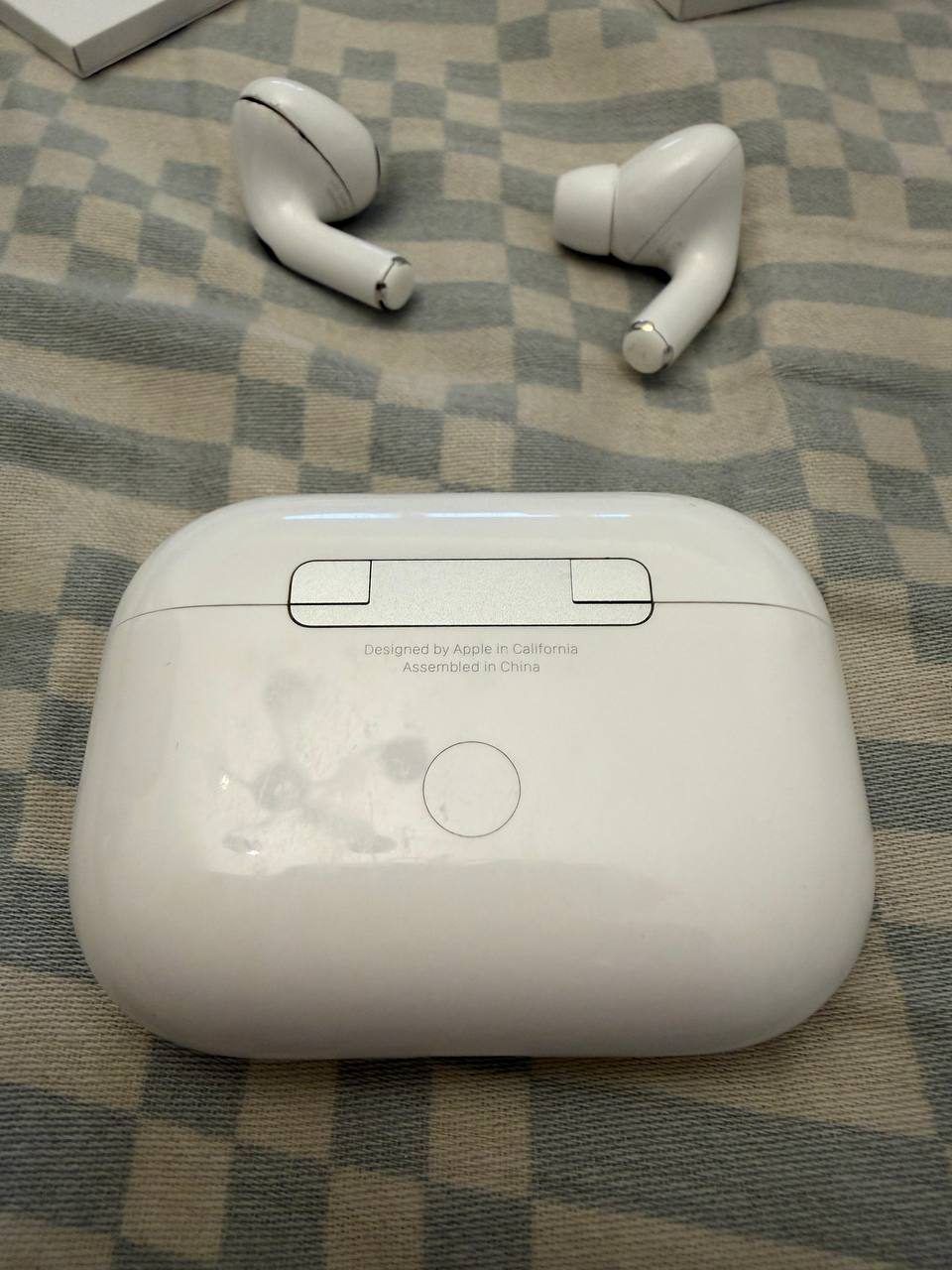 Наушники Apple Airpods pro 2, lightning