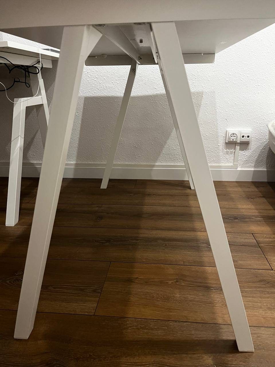 Стол Ikea Trotten