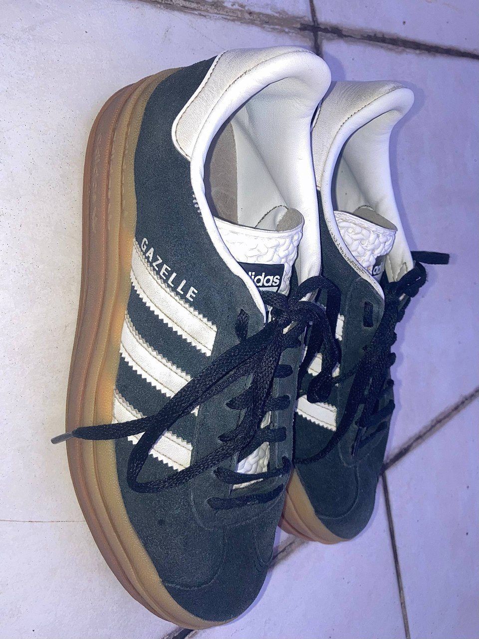 Женские кроссовки adidas