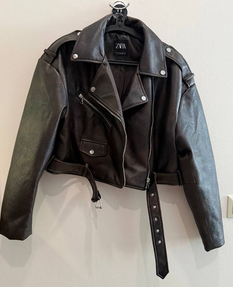 Куртка кожаная женская Zara. размер XL.
