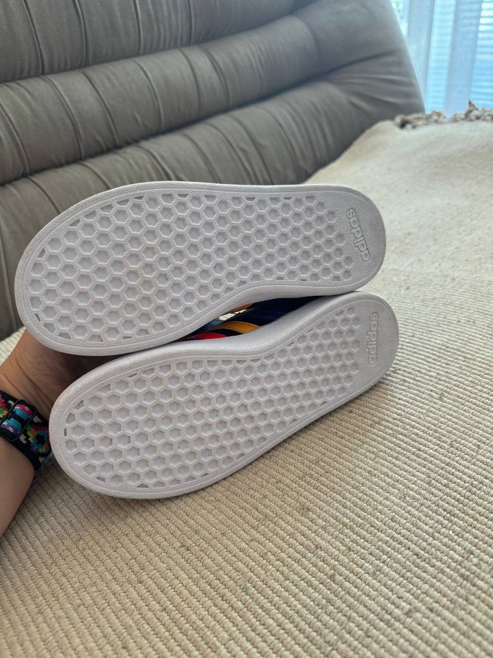 Кроссовки Adidas, размер 34