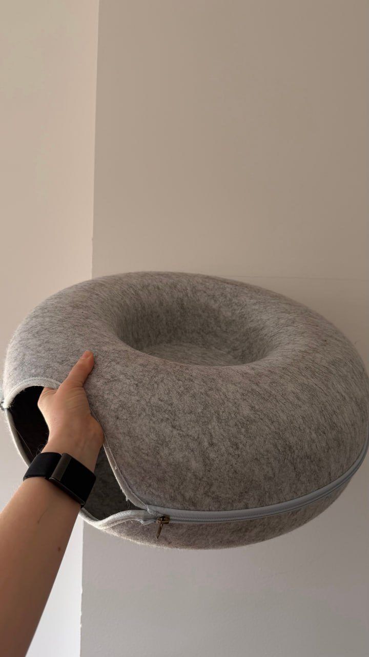 Бублик для кошки, 50х30 см