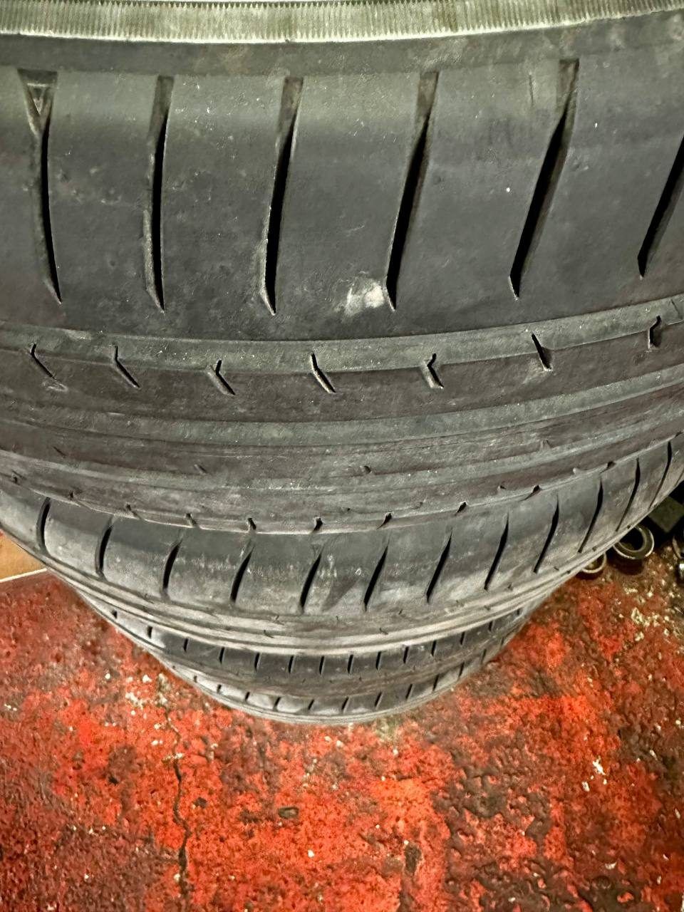 Комплект шин, 235/50 R20