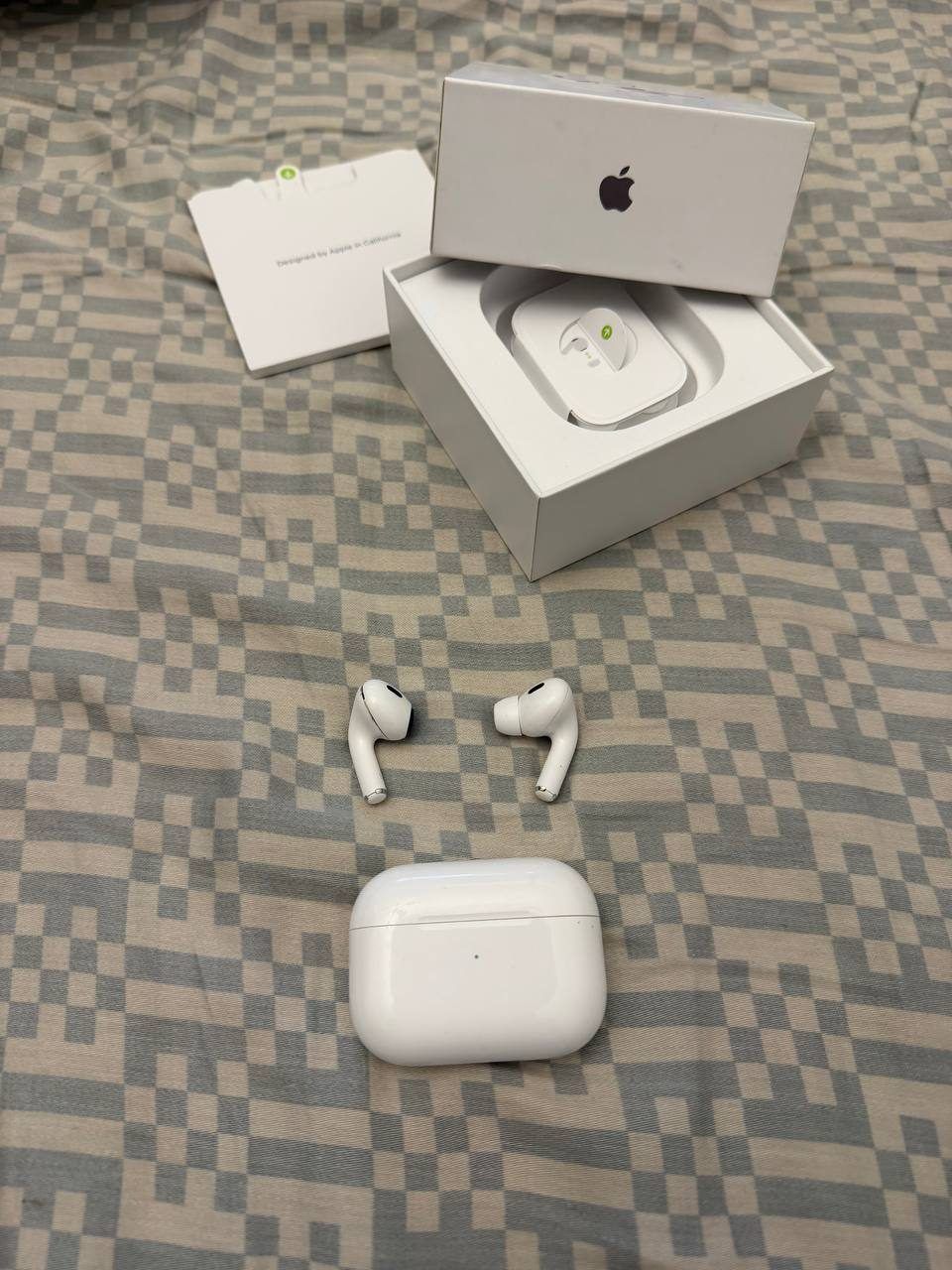 Наушники Apple Airpods pro 2, lightning