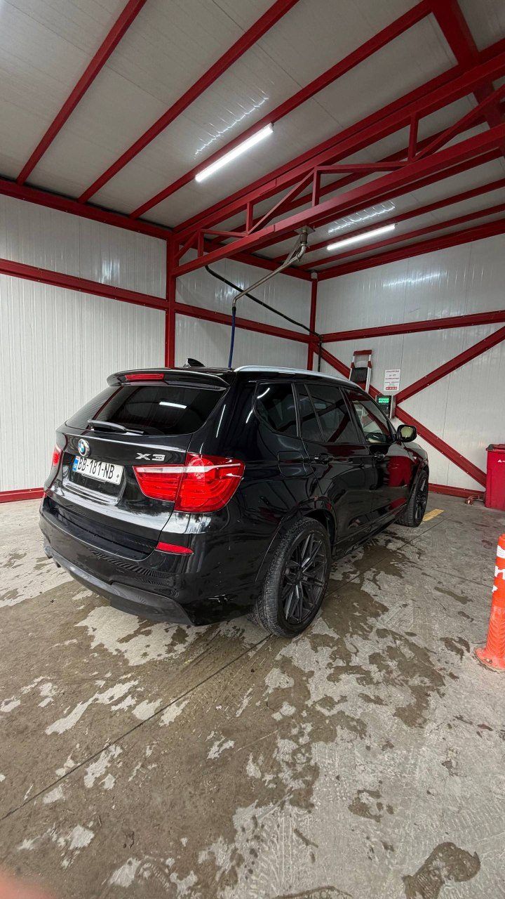 Автомобиль BMW X3, 2014 год