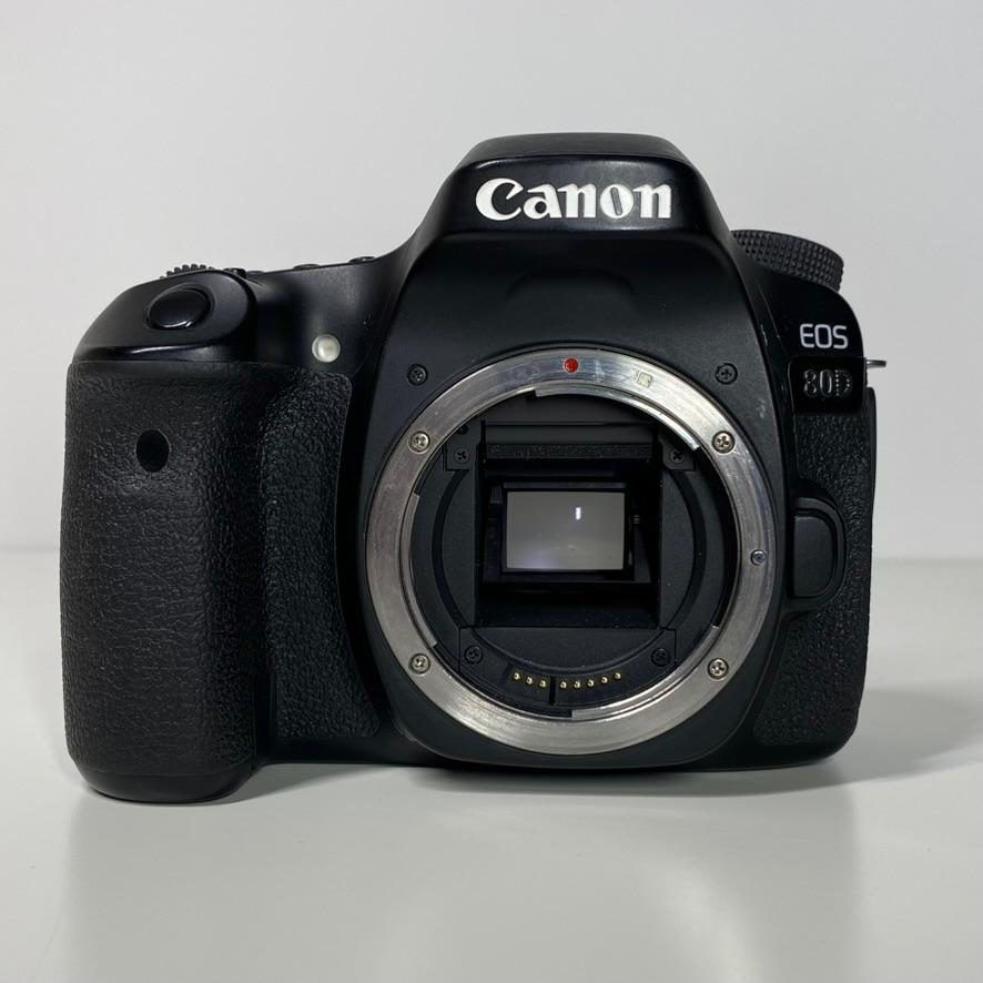 Фотокамера Canon EOS 80D