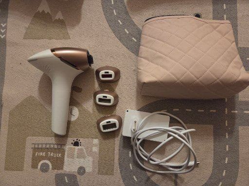 Фотоэпилятор Philips Lumea 973