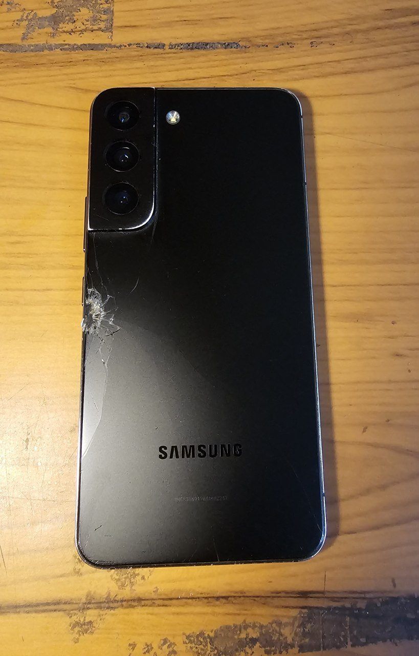 Смартфон Samsung Galaxy S22 5G, 128 ГБ