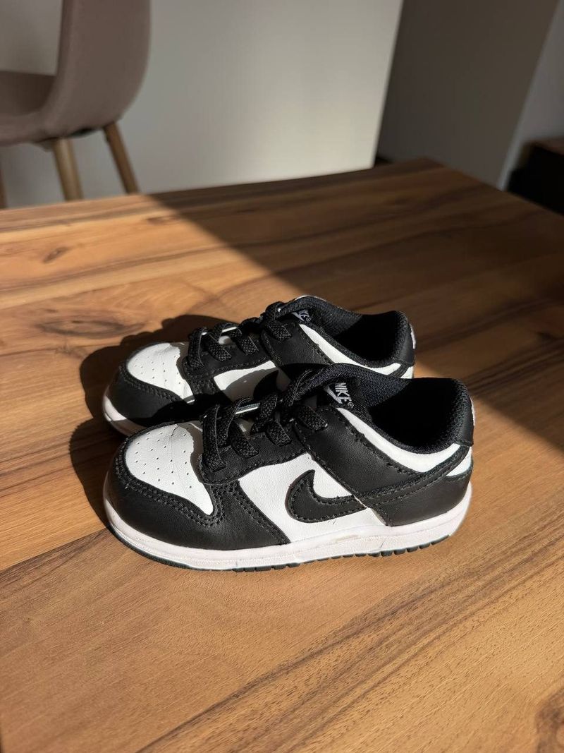 Кроссовки NIKE, размер 24