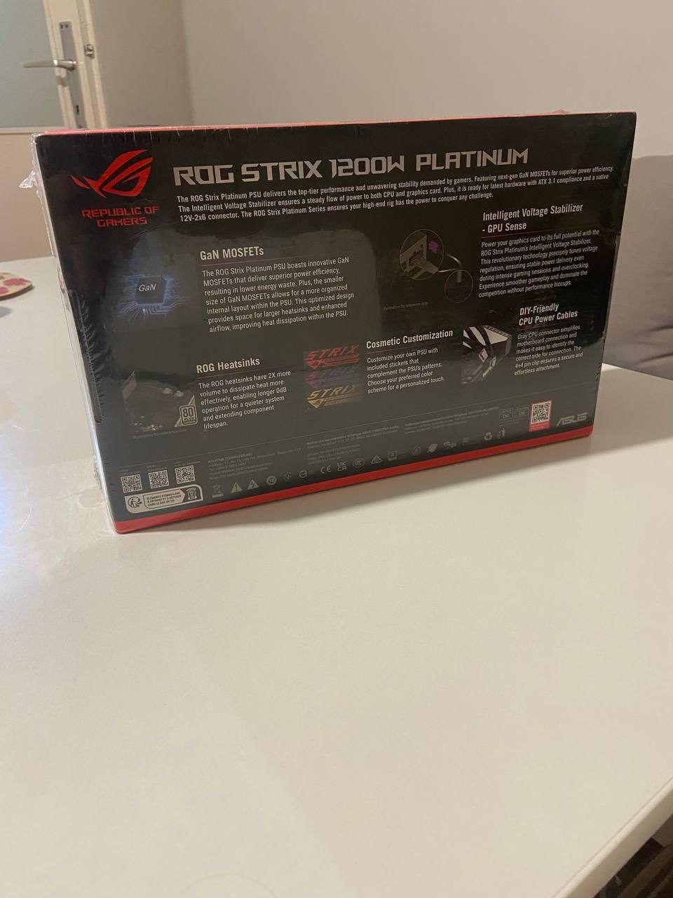 Блок питания ASUS ROG STRIX 1200W PLATINUM, 1200 Вт