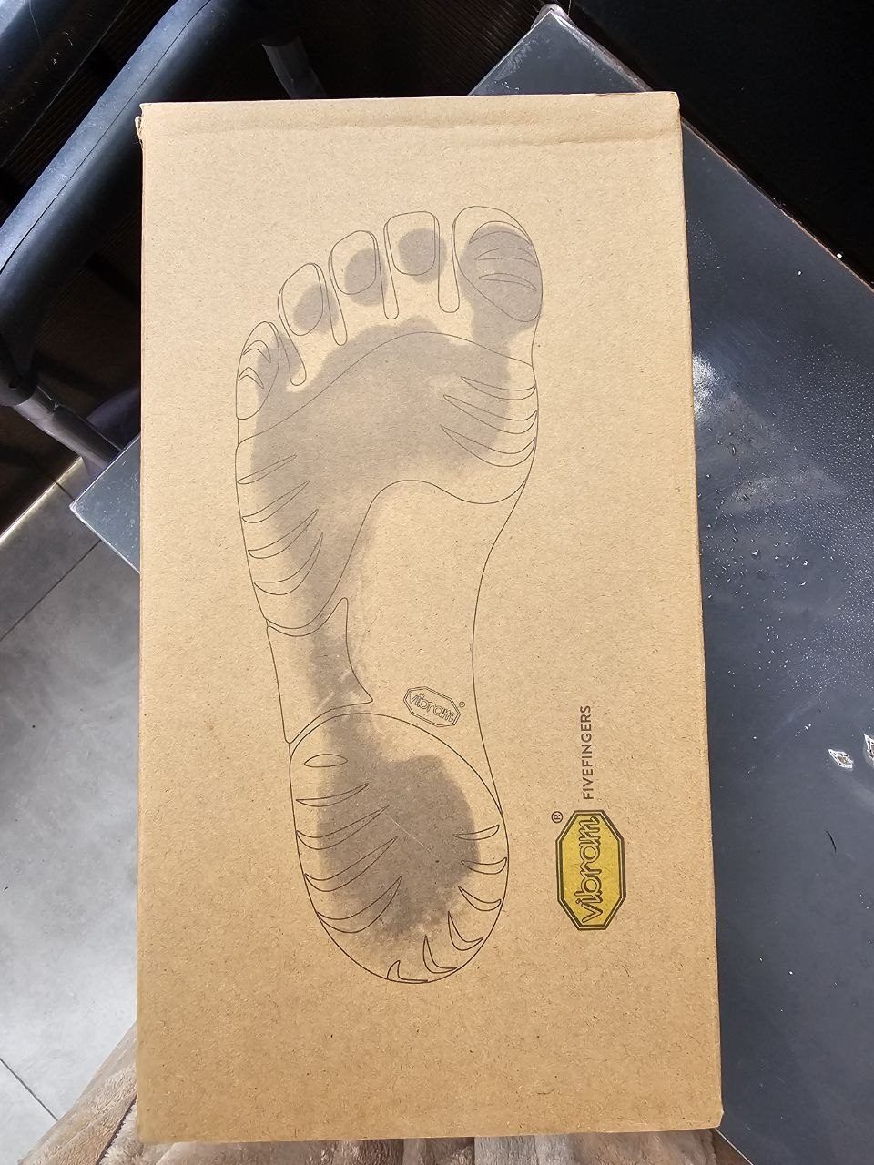 Кроссовки Vibram, 25,5 см