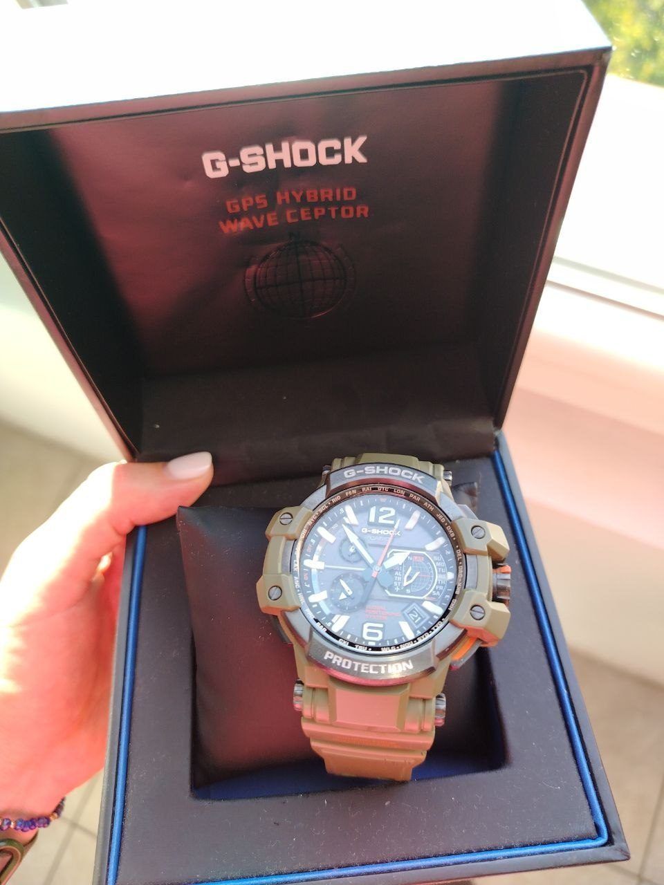 Часы Casio G-SHOCK GPW-1000KH