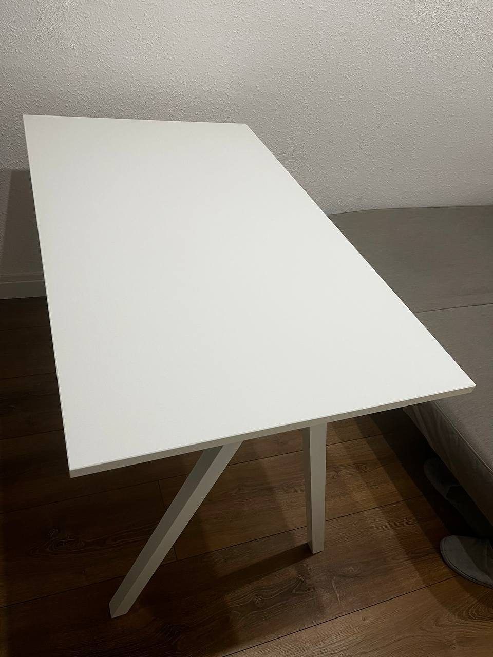 Стол Ikea Trotten