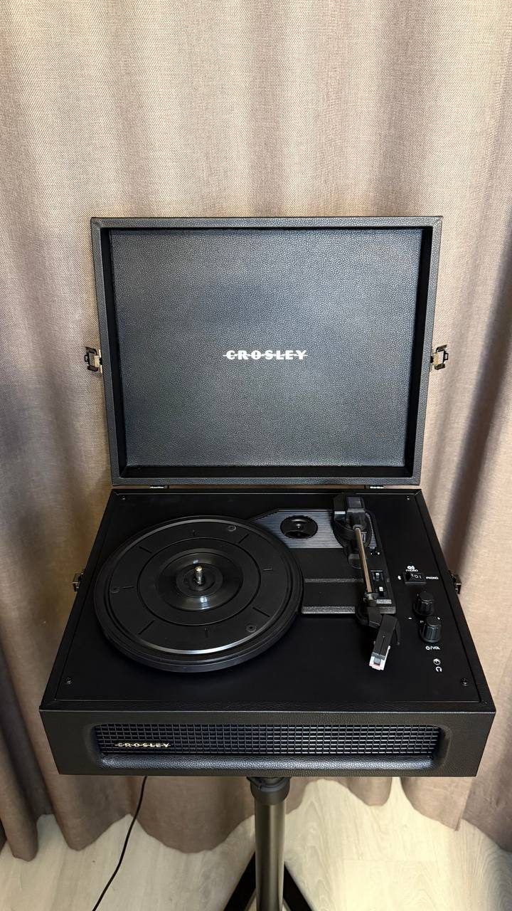 Проигрыватель Crosley Voyager, чёрный