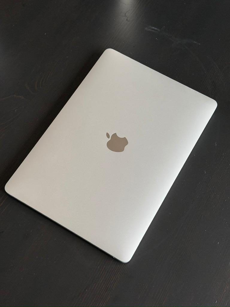 Ноутбук Apple MacBook Pro M1, 16/256 ГБ