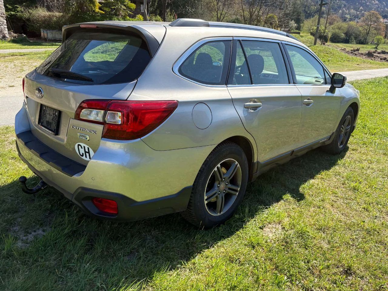 Автомобиль Subaru Legacy Outback, год 2016