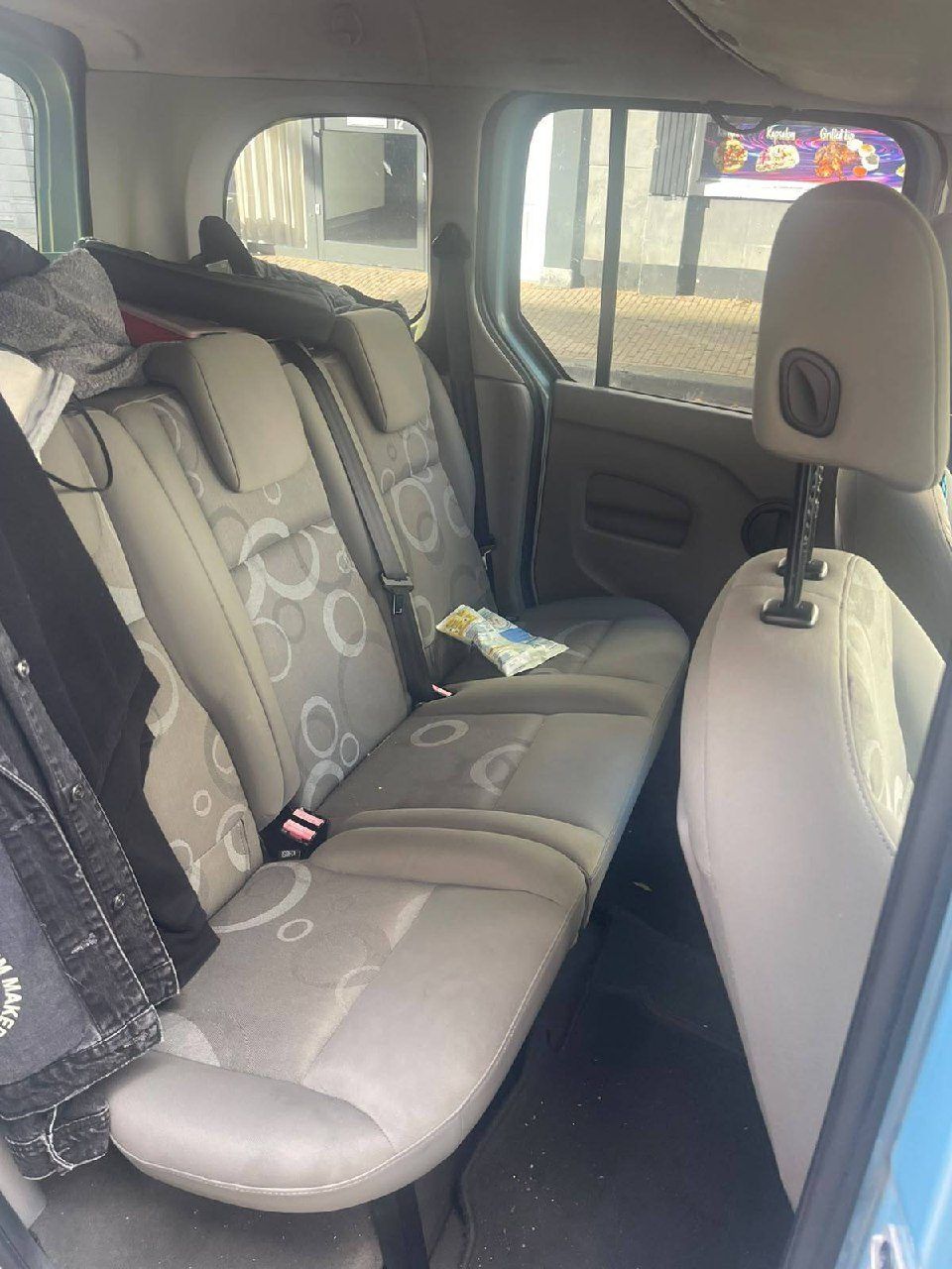 Автомобиль Renault Kangoo, газ-бензин