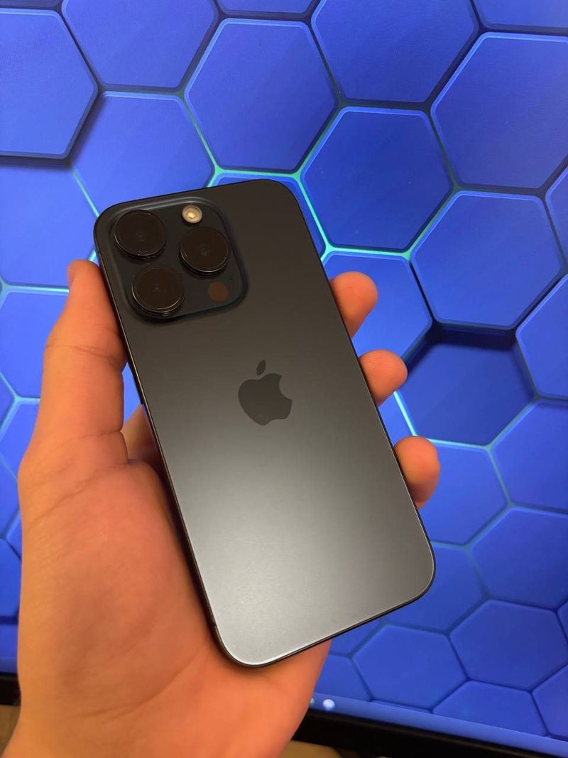 Смартфон iPhone 15 Pro, 128 ГБ