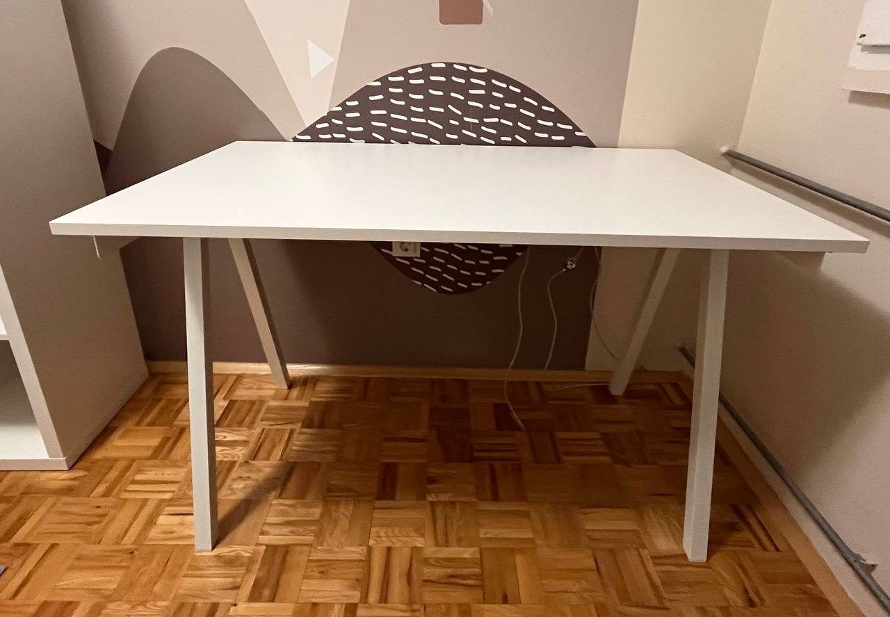 Письменный стол IKEA TROTTEN, 120×70 см