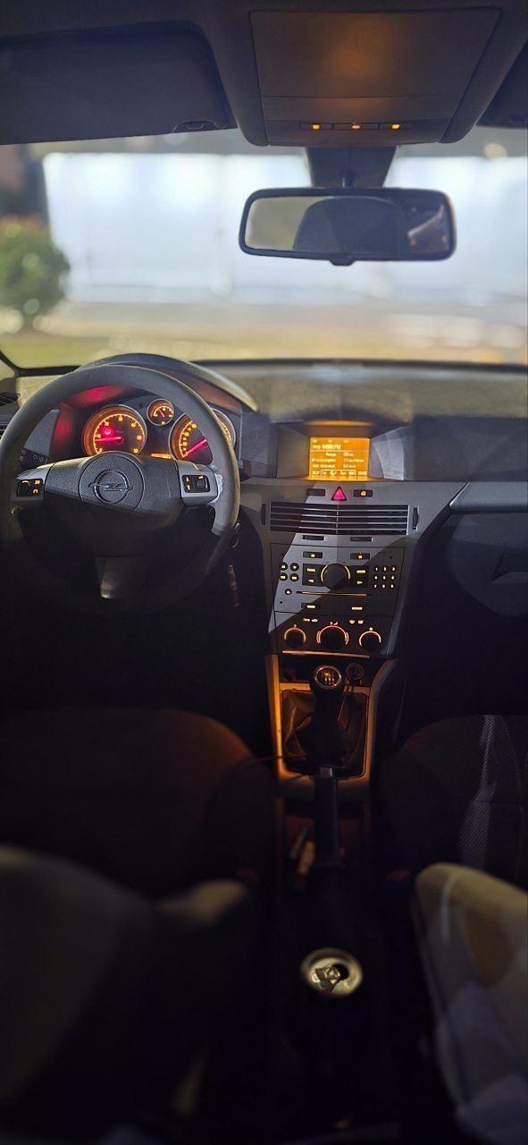 Автомобиль Opel Astra H 1.7 Diesel, 2009