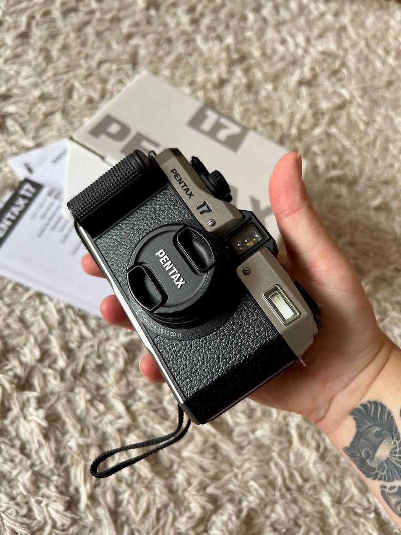 Пленочная камера Pentax 17