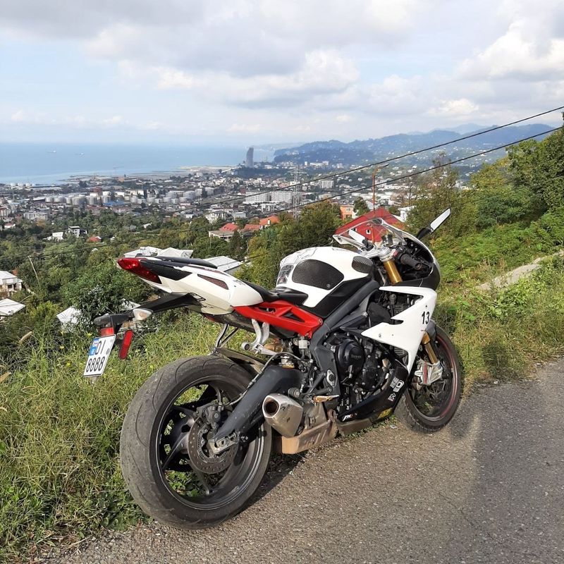 Мотоцикл Triumph Daytona 675R, 2012