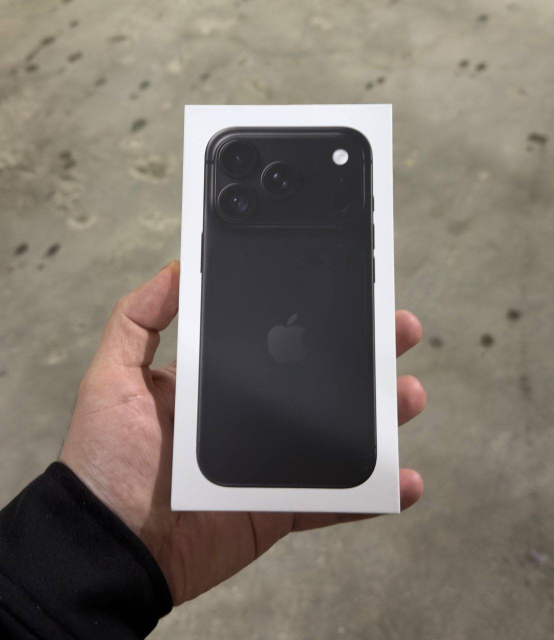 Смартфон Apple iPhone 18 Pro, 256 ГБ