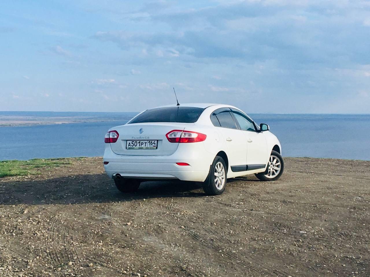 Автомобиль Renault Fluence, 2011 года