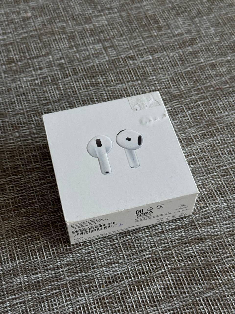 Наушники Apple AirPods 4, без шумоподавления
