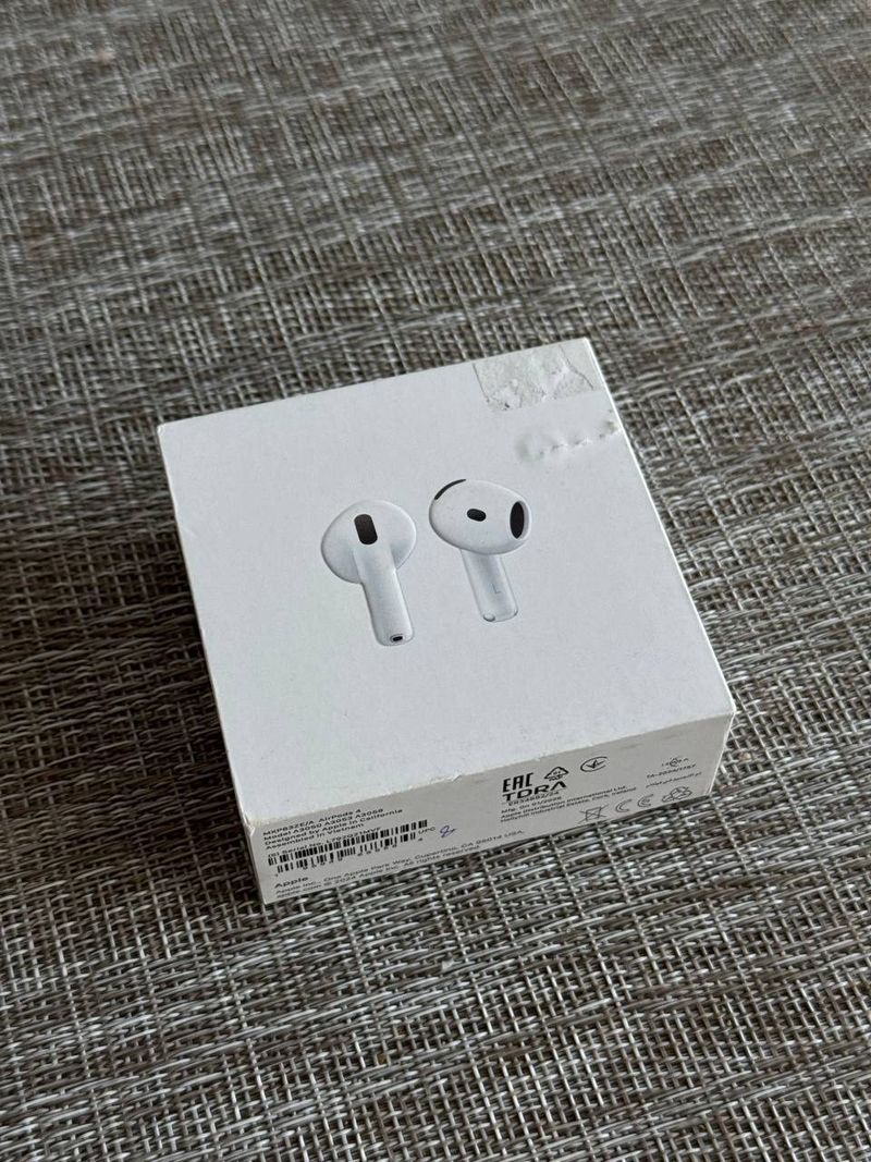 Наушники Apple AirPods 4, без шумоподавления
