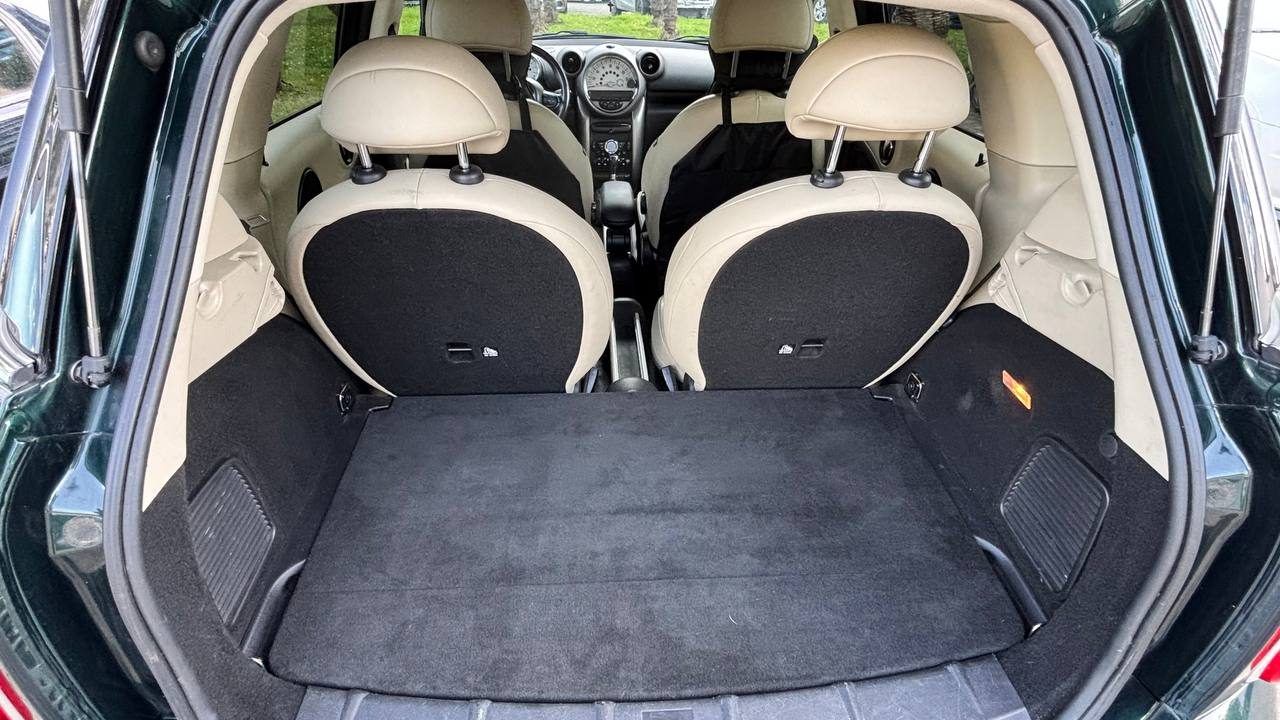 Автомобиль Mini Countryman, 2011
